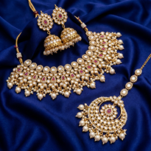 Kundan Set with Tika
