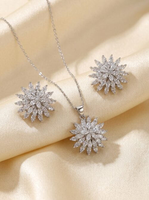 Party-Wear-Silver-Locket